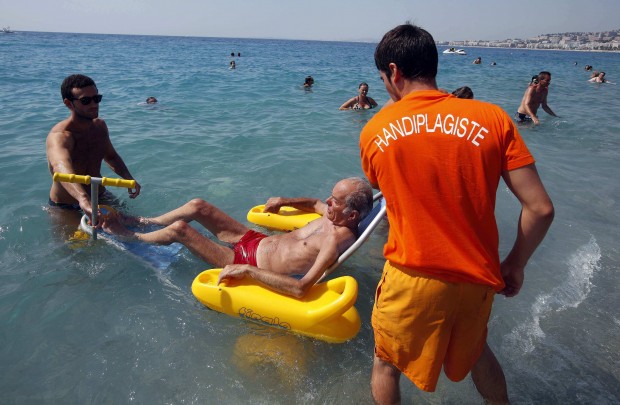 nizza spiaggia disabili